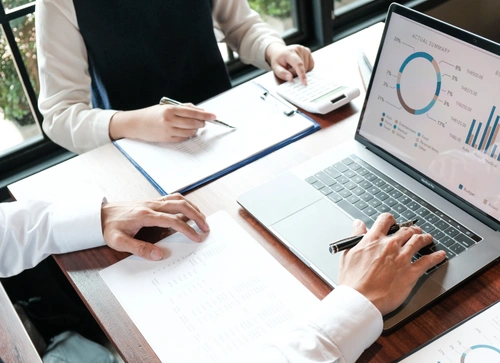 Competitor Analysis with AI